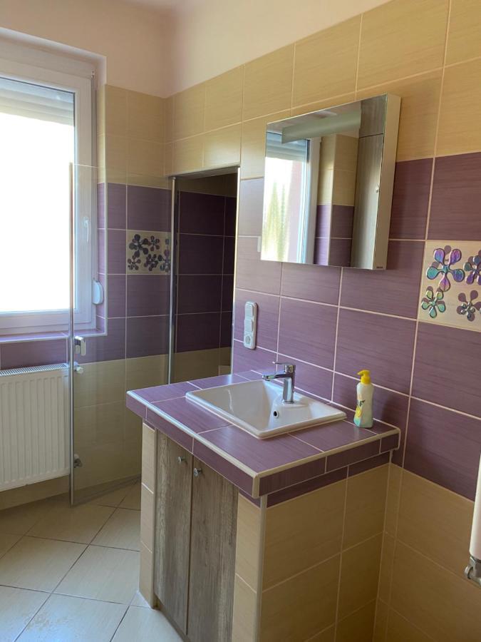 Platan Apartman ハイデゥソボスロー エクステリア 写真